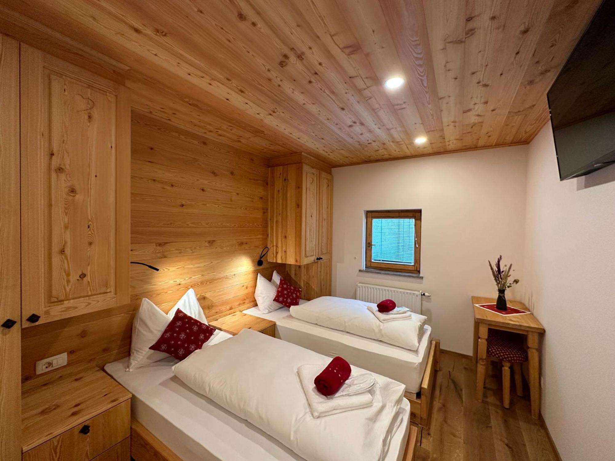 Hotel Surc Kranjska Gora Exterior photo