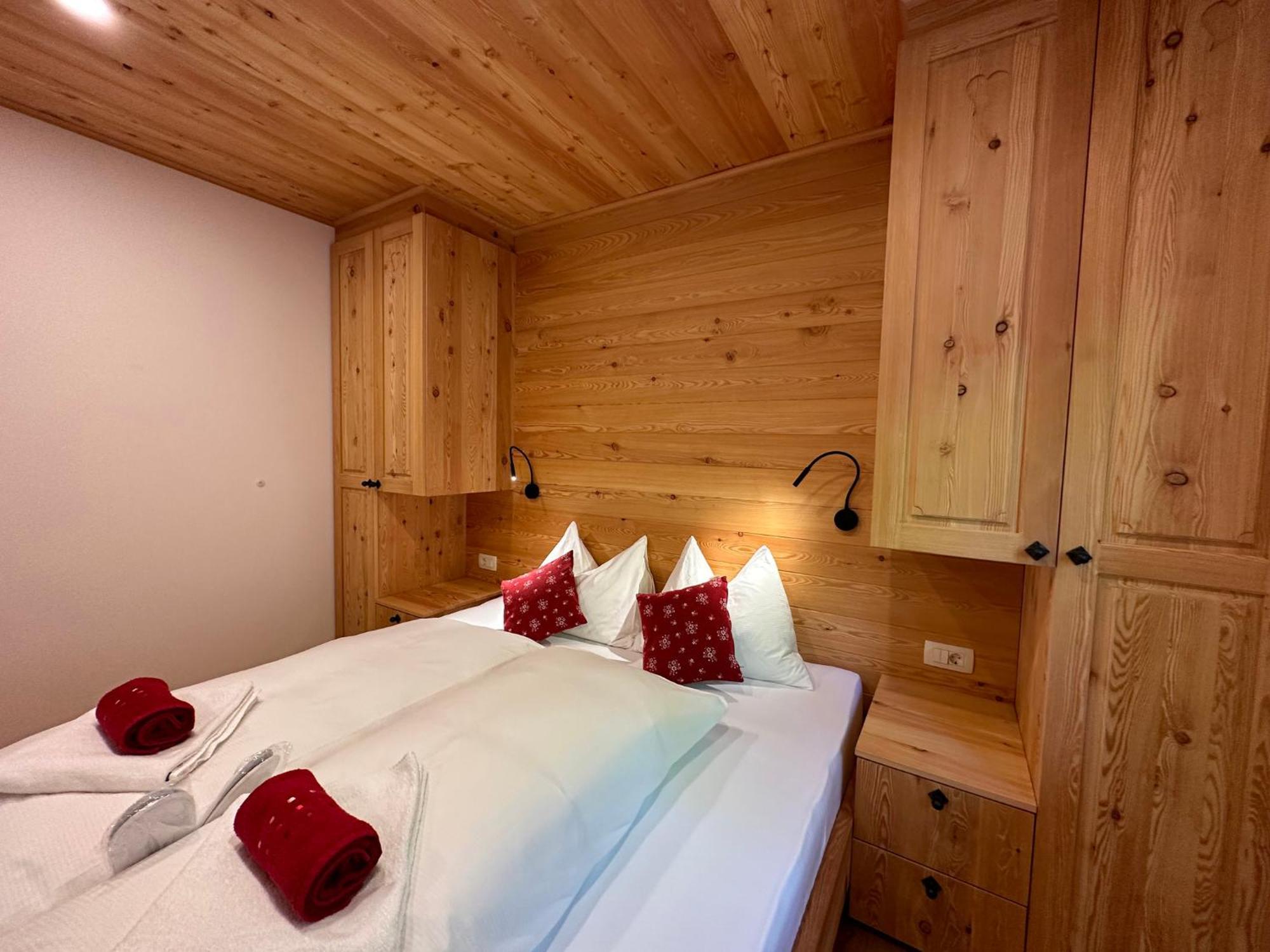 Hotel Surc Kranjska Gora Exterior photo