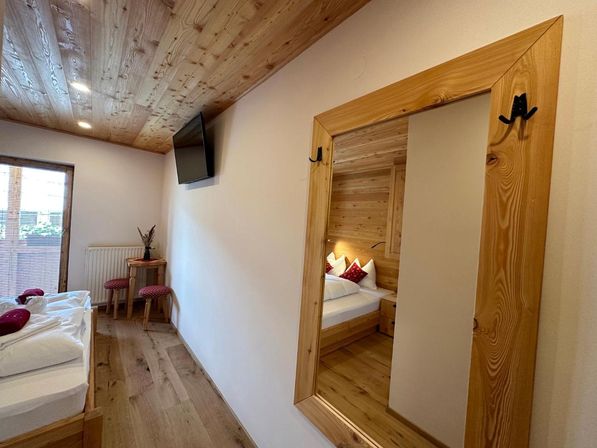 Hotel Surc Kranjska Gora Exterior photo