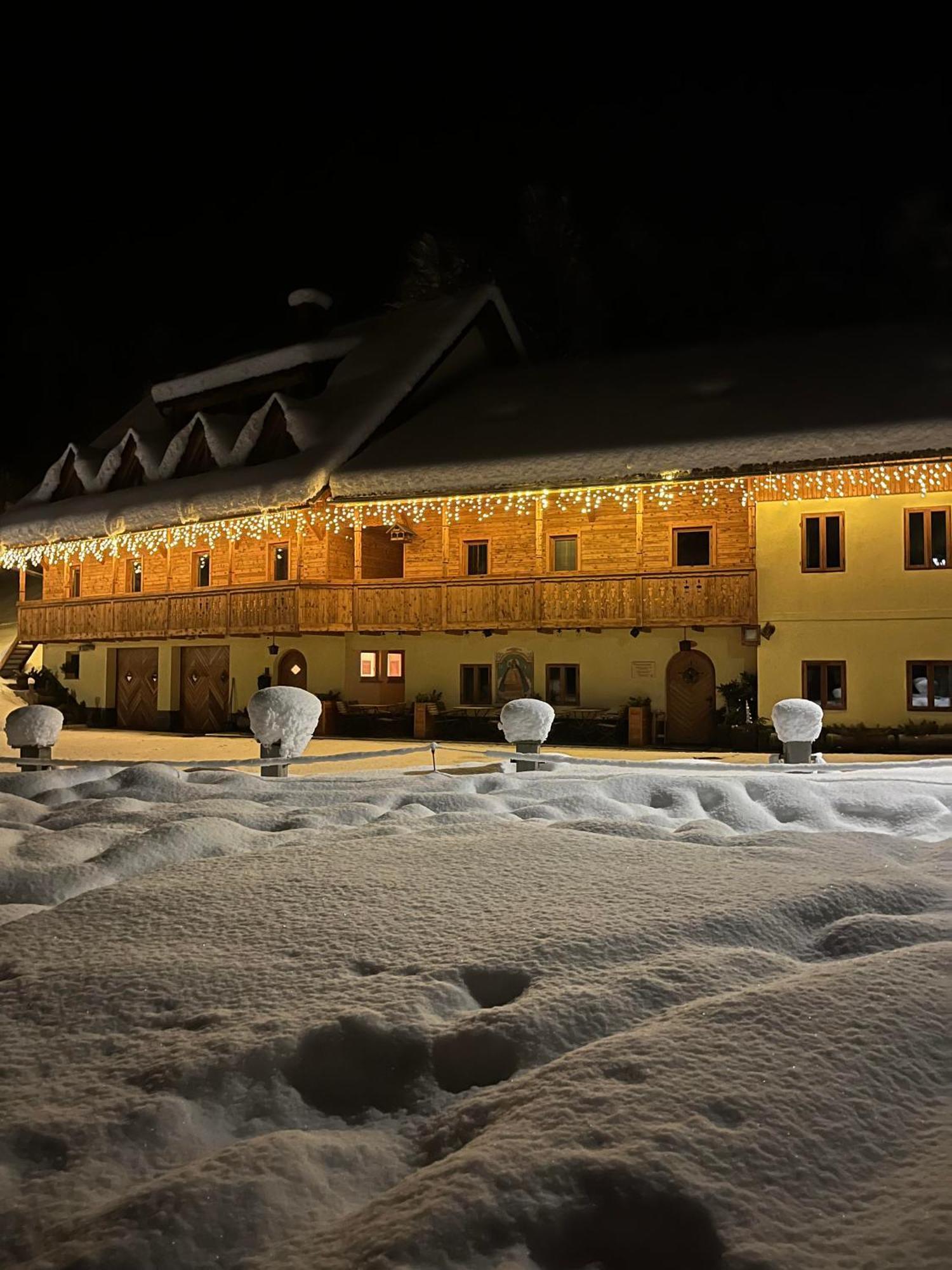 Hotel Surc Kranjska Gora Exterior photo