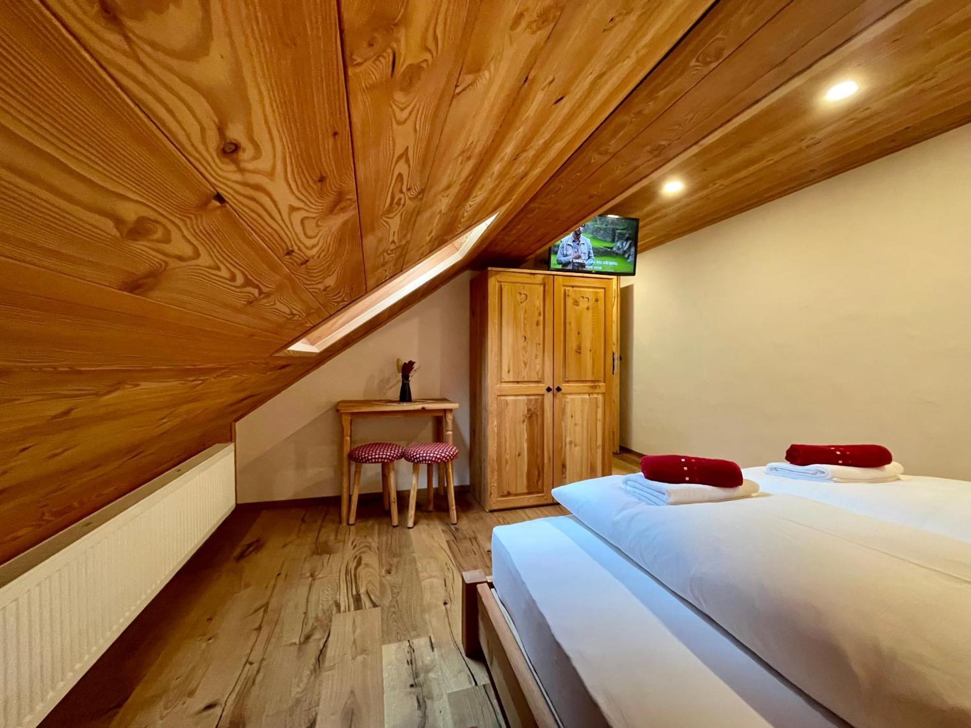 Hotel Surc Kranjska Gora Exterior photo