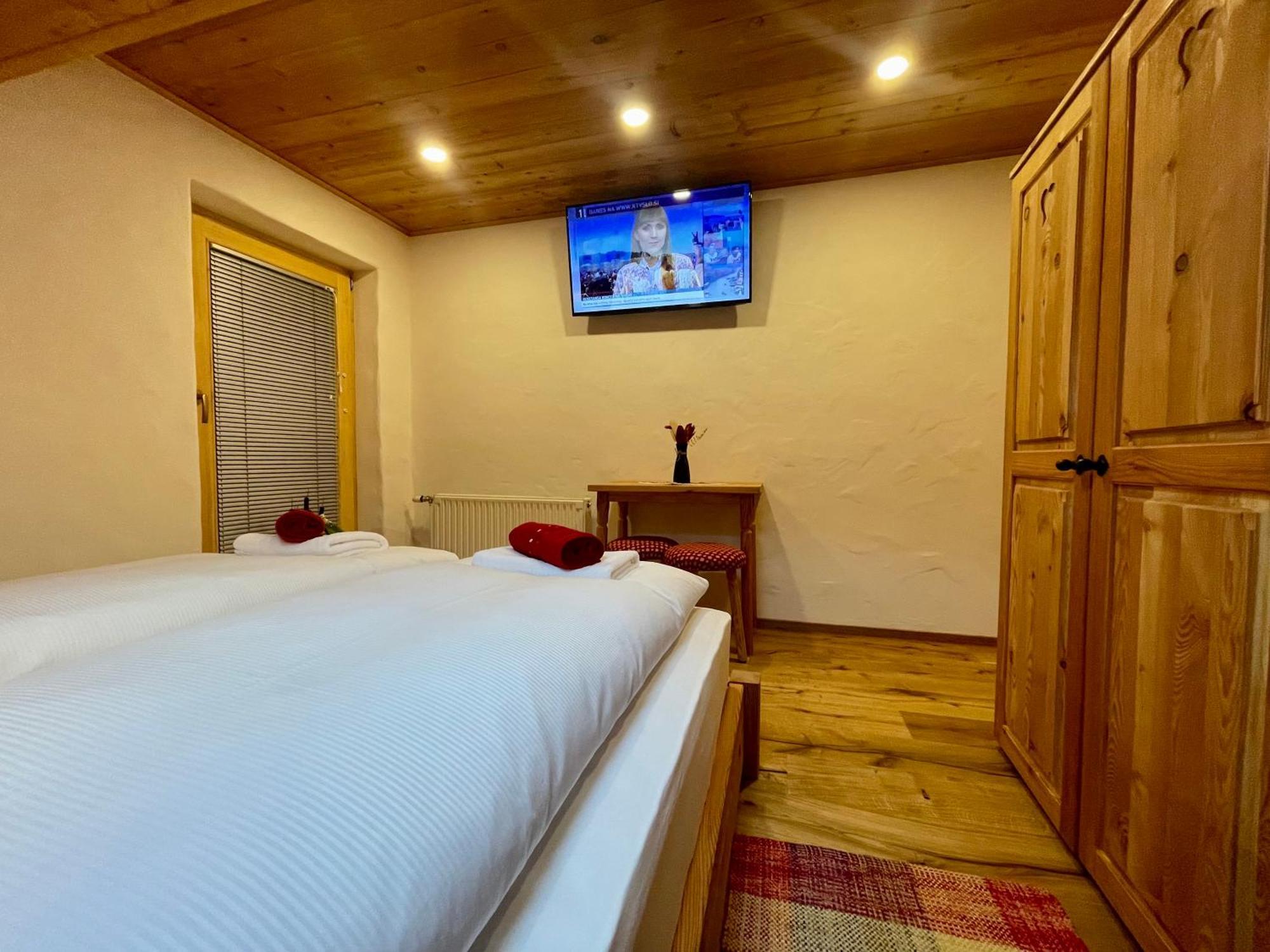 Hotel Surc Kranjska Gora Room photo