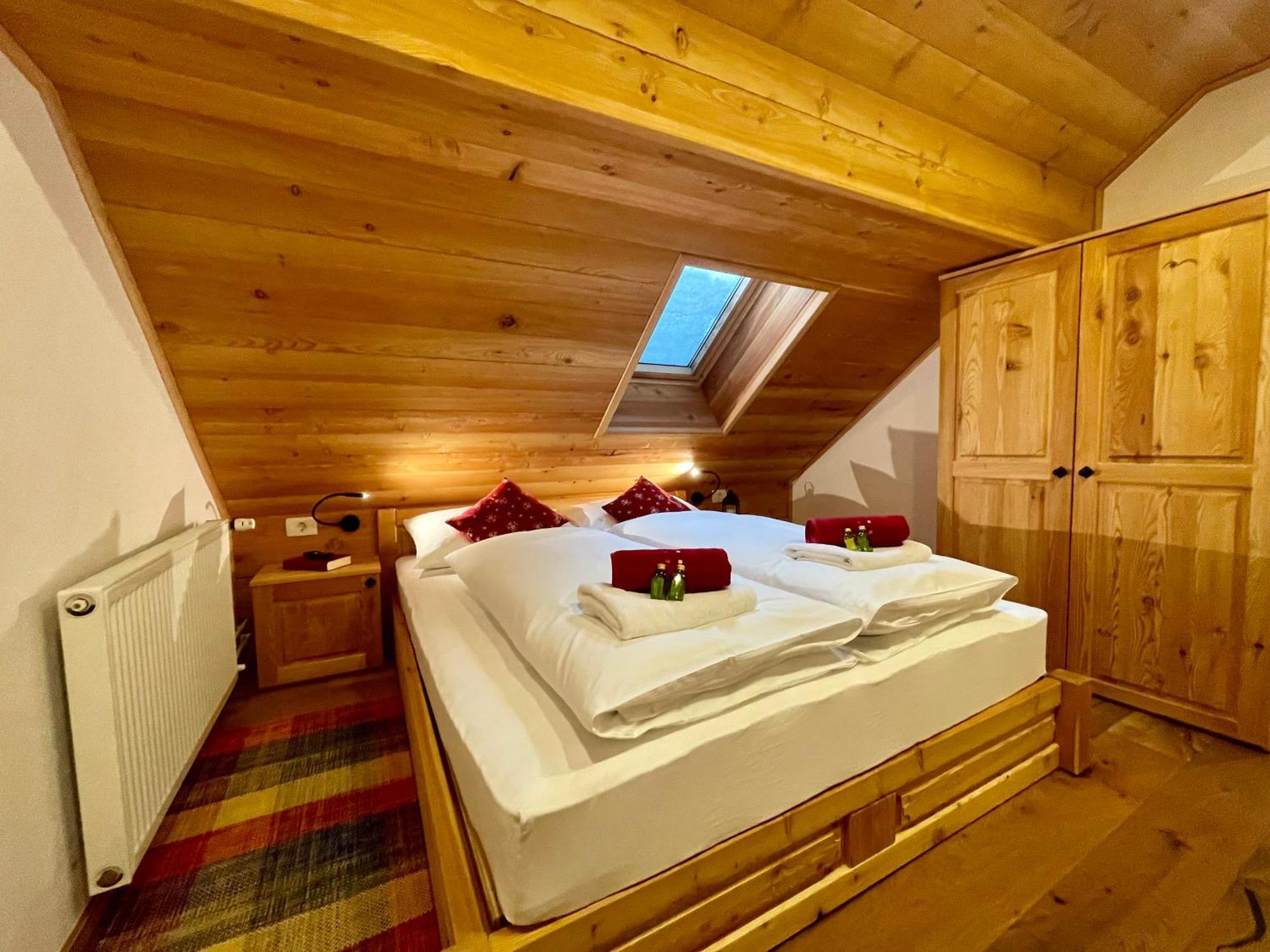 Hotel Surc Kranjska Gora Exterior photo